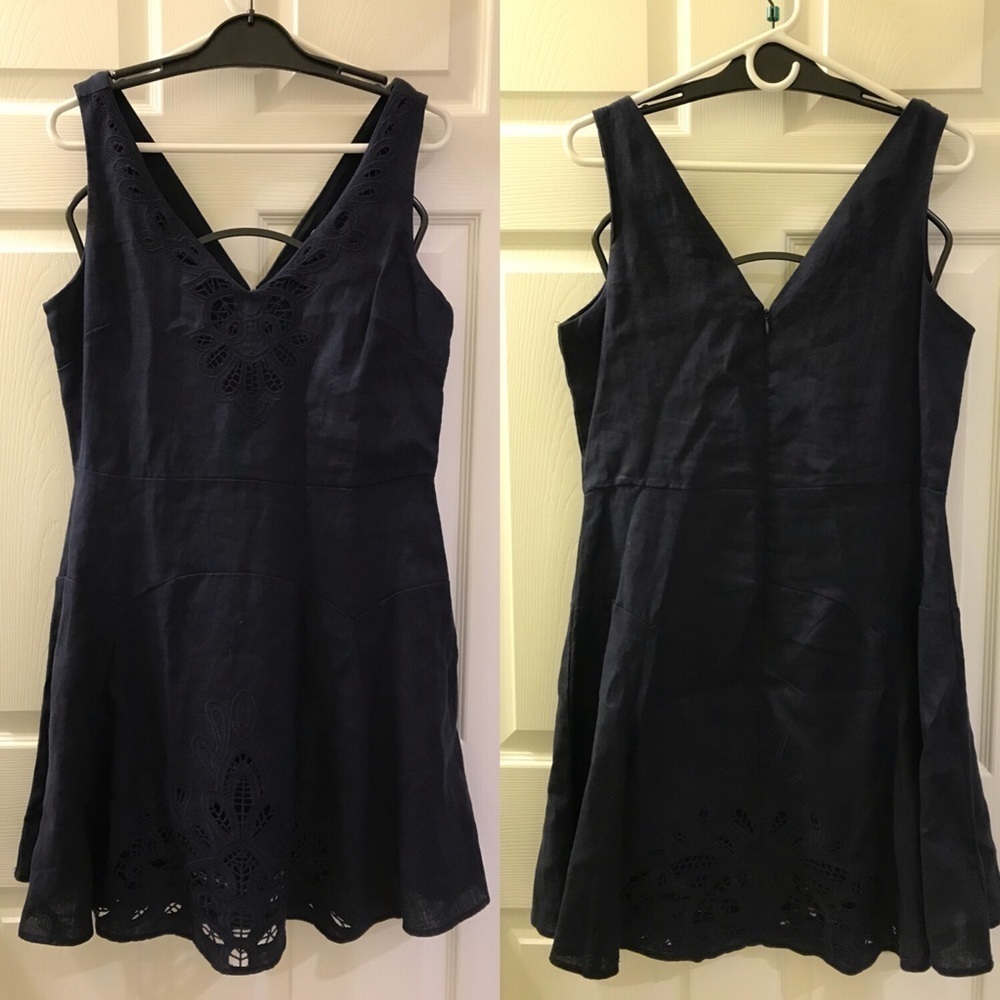 Size M 💖 Neiman Marcus Embroidered Dress